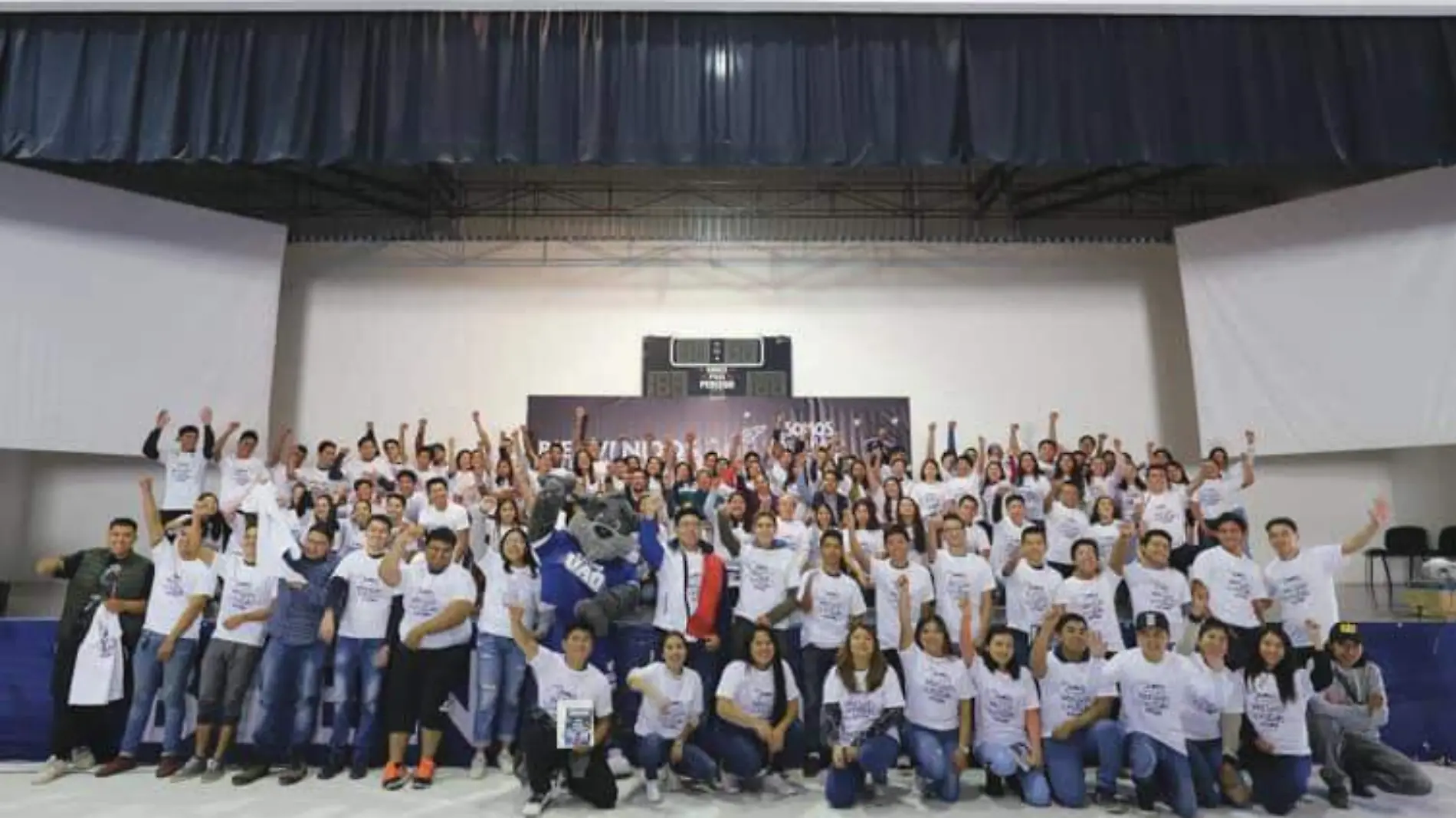 Se llevó a cabo la bienvenida de los jóvenes de nuevo ingreso de la máxima casa de estudios. Foto Cortesía UAQ.